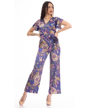 Jumpsuit decorated with beautiful graphics 