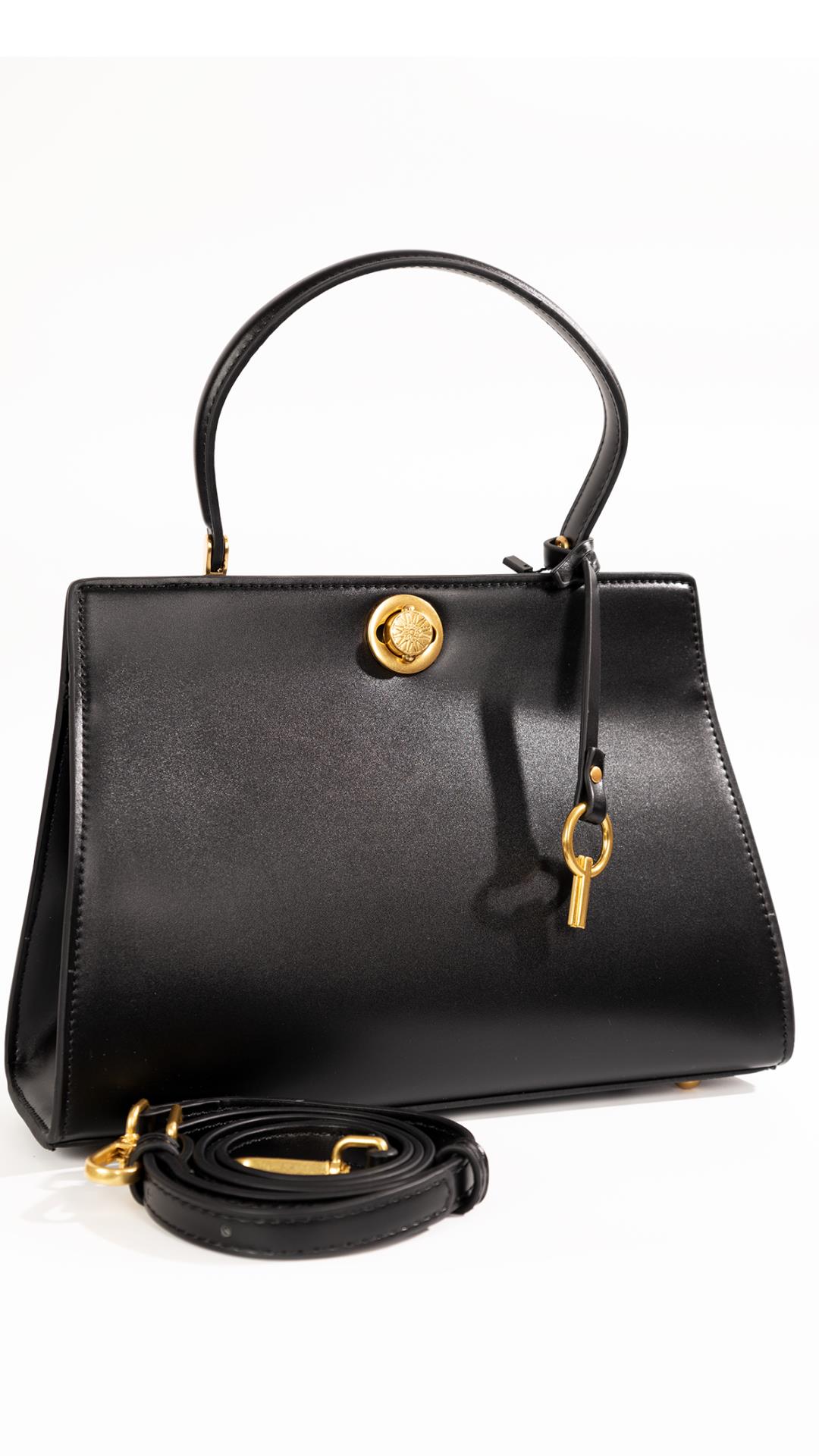 Handbag with gold lock 