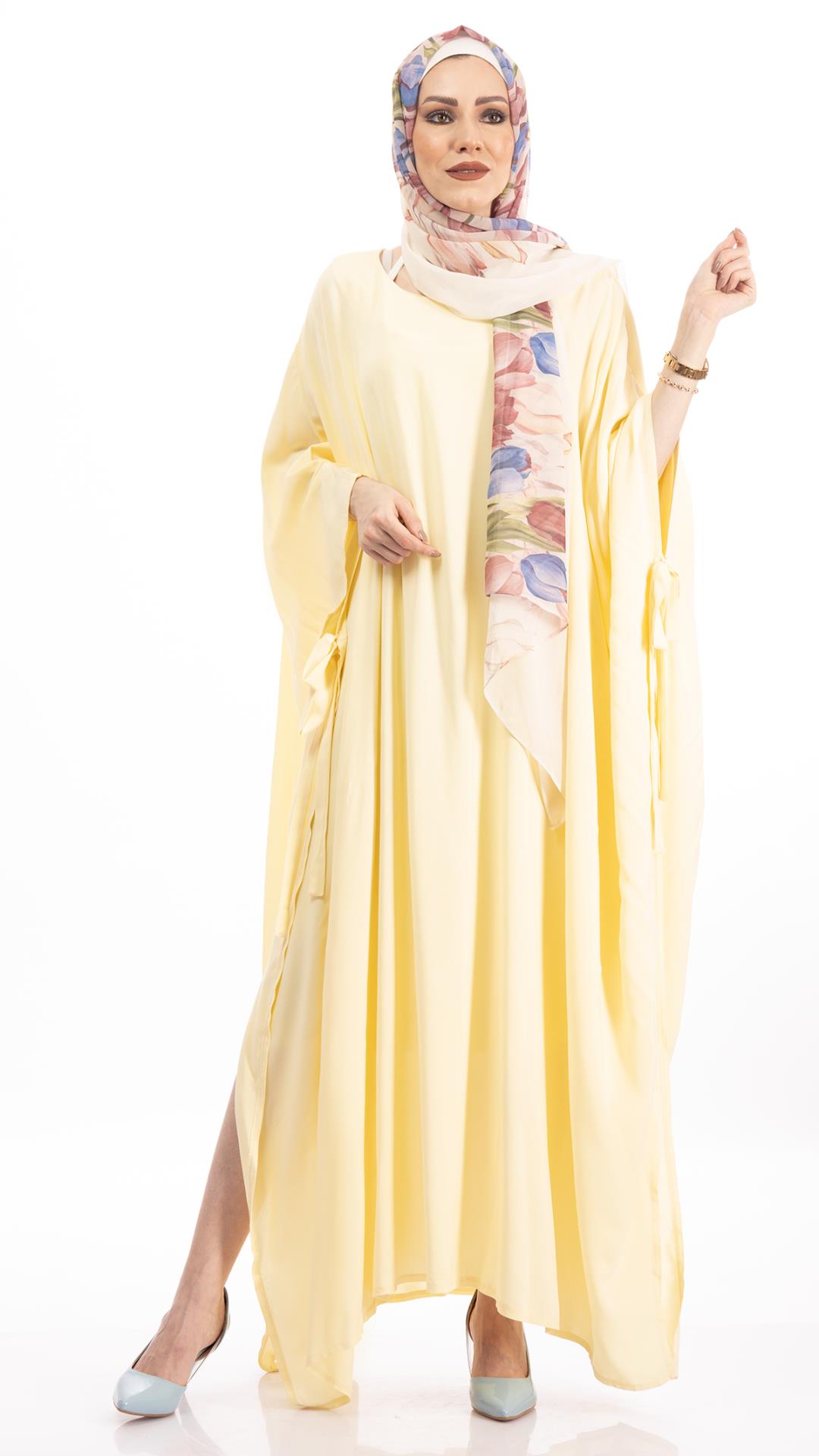 Side-slit abaya 