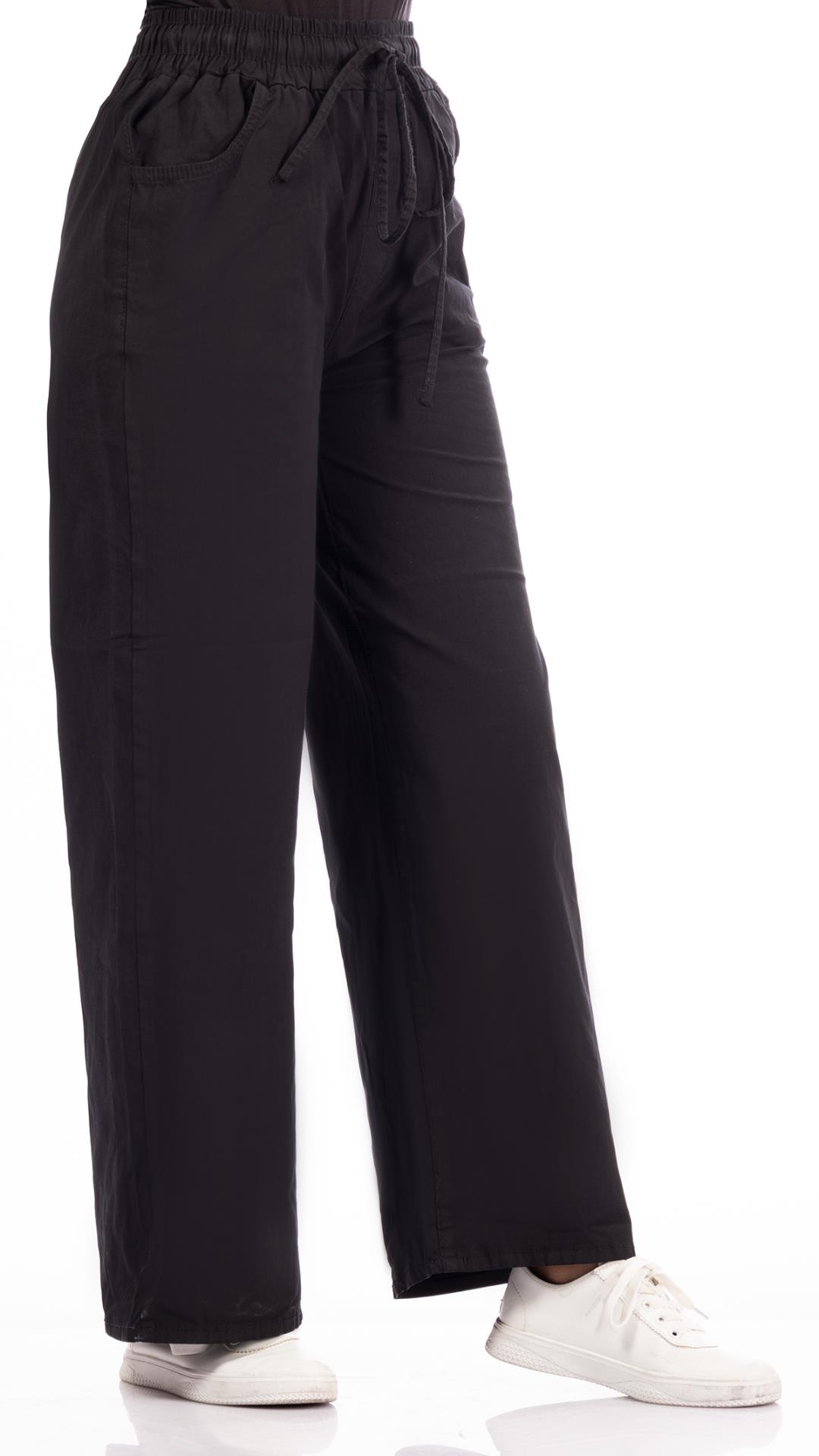 Linen trousers with a distinctive material