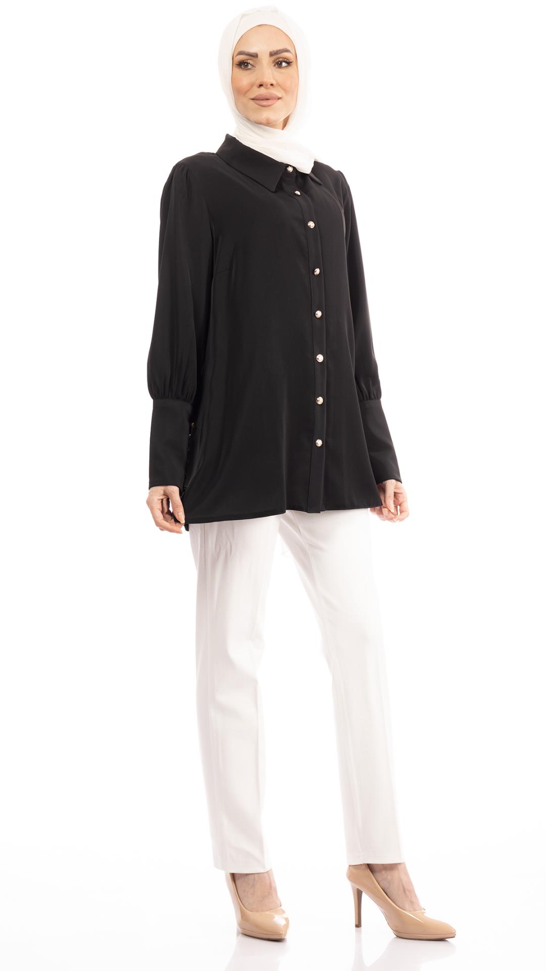 Formal shirt with six buttons on the sleeve