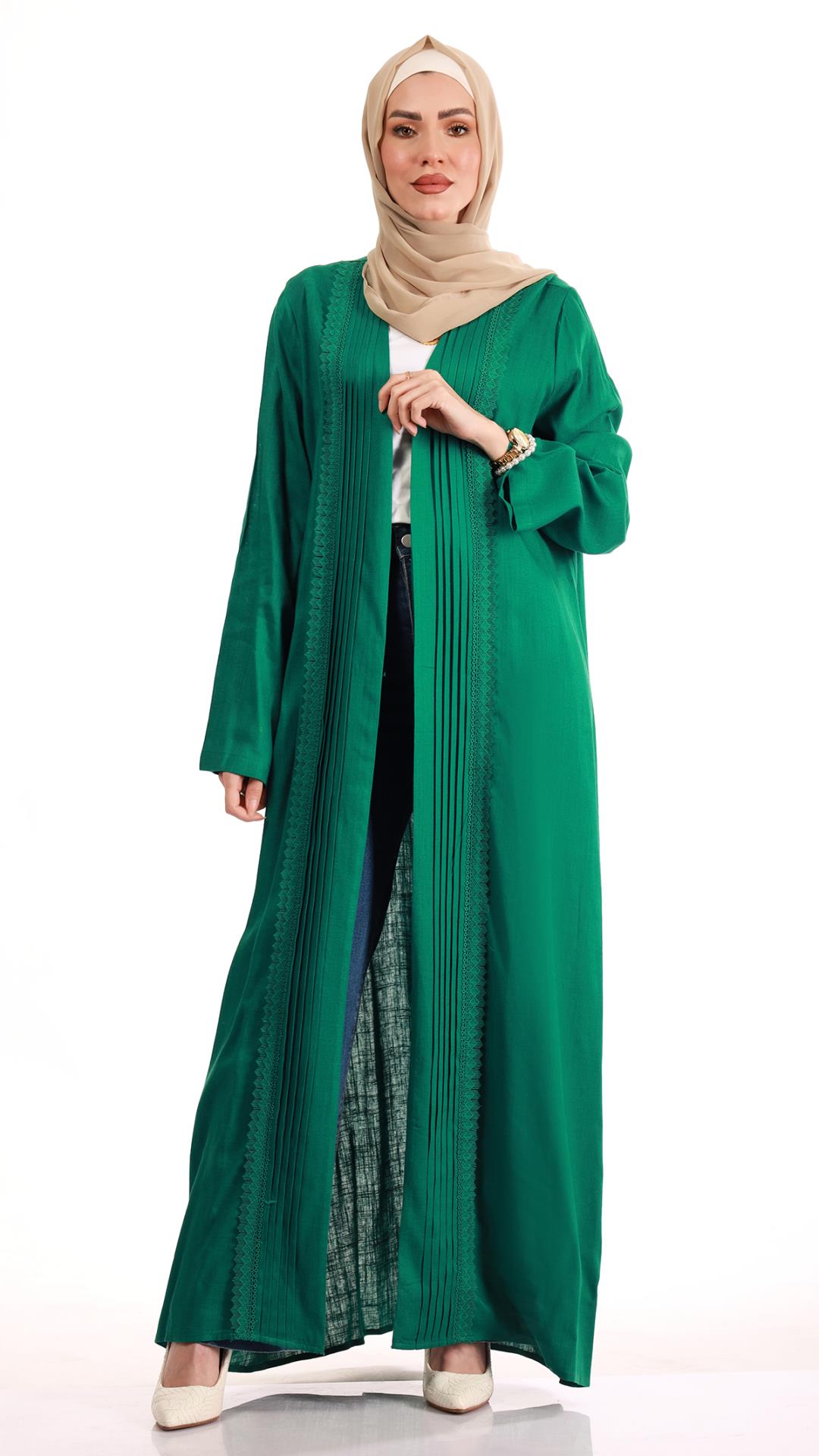 Abaya with pleats on the front 