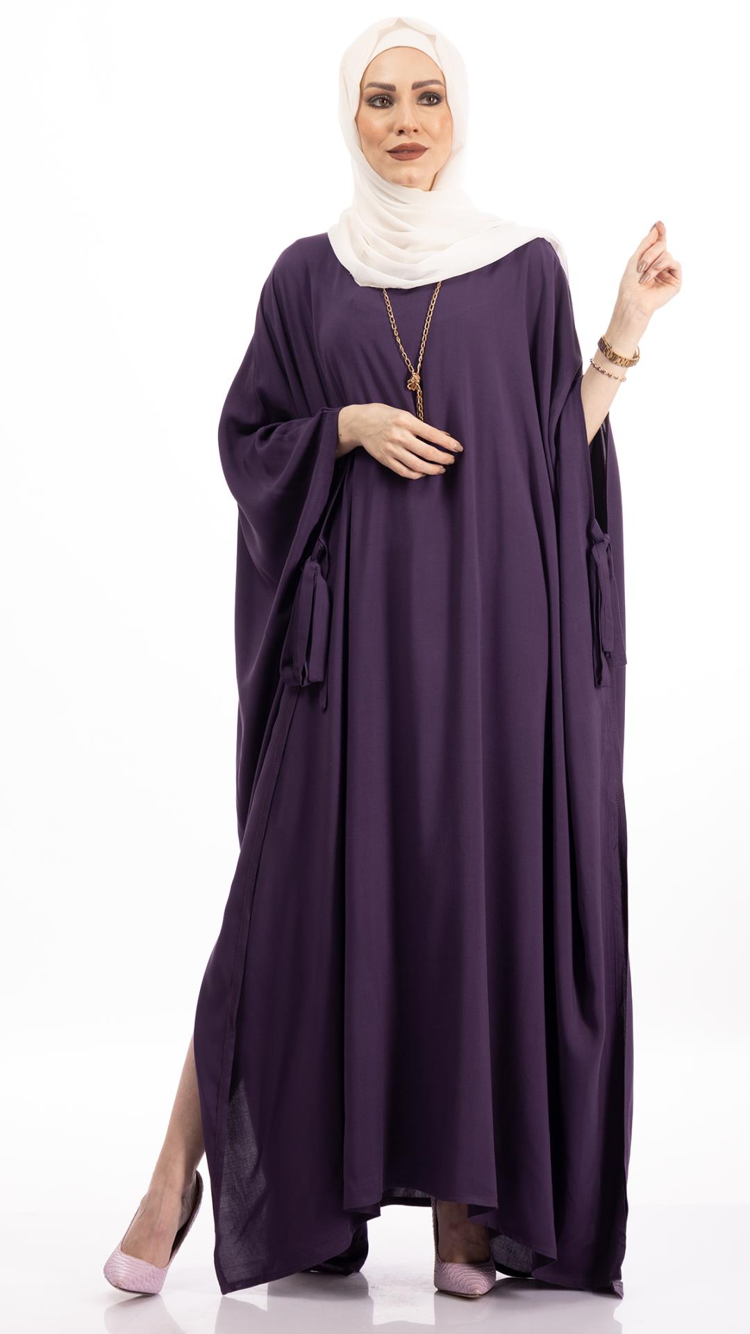 Side-slit abaya 